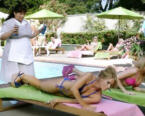 in Bikini on Suburgatory s02e01 HiDef 720p!