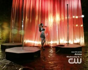 Skimpy dancing on 90210 s05e04 HiDef 1080p!