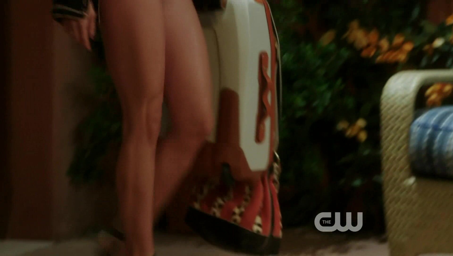 in Sexy Swimsuit on 90210 s05e02 HiDef 1080p!