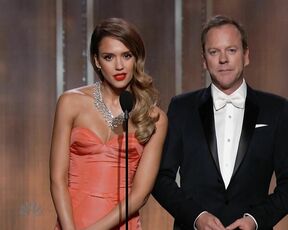 Cleavage at the Golden Globes 2013 HiDef 1080p!