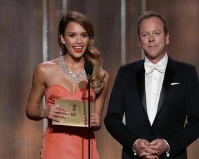 Cleavage at the Golden Globes 2013 HiDef 1080p!