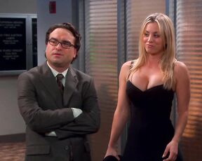 Cleavage on The Big Bang Theory s06e19 HiDef 720p!