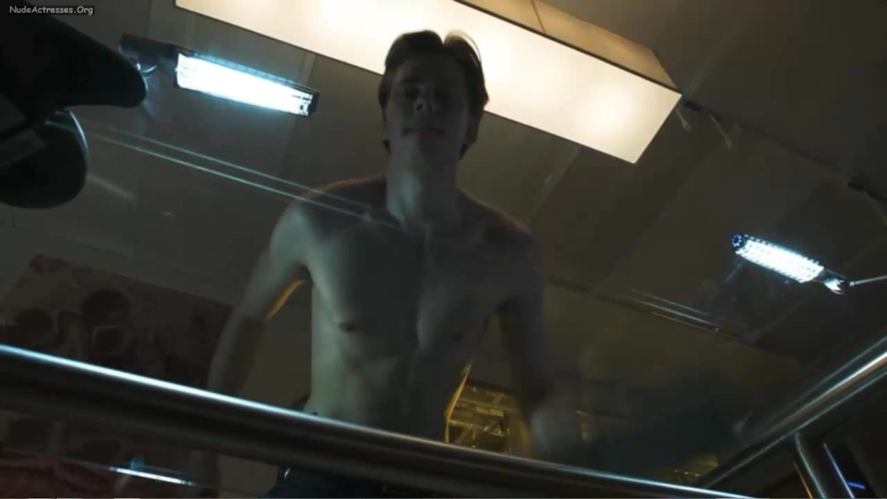 Nude in Hemlock Grove HiDef 720p!