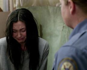 Natasha Lyonne and Kimiko Glenn Nude Lesbianism on Orange is the New Black s02e04e08 HiDef!