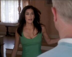 Cleavage on Desperate Housewives!