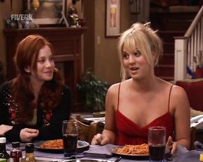 Pokies and Cleavage on 8 Simple Rules!