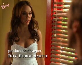 Cleavage on Ghost Whisperer!