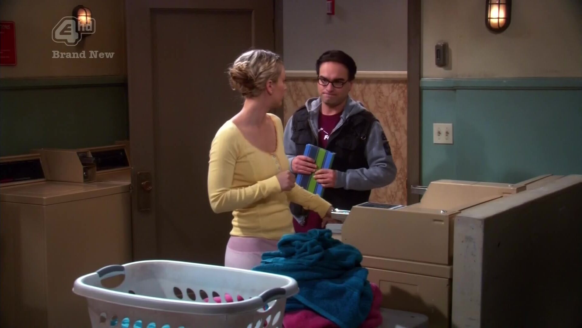 Pokies on The Big Bang Theory HD 1080i!