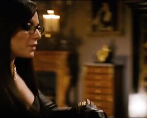 Cleavage in G.I. Joe The Rise of Cobra HiDef 1080p!