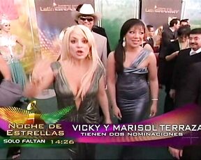 Sofia Vergara and Kate Del Castillo at 2007 Latin Grammys!