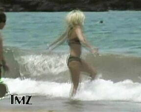 Bikini Paparazzi Video in the water!