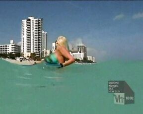 Brooke and Linda Hogan in Bikinis!