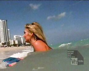 Brooke and Linda Hogan in Bikinis!