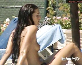 Paparazzi Toplessness!