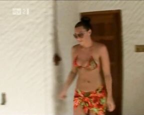 in Bikinis and Cleavage on Loose Women!