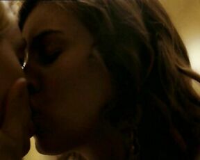 Heather Graham with Jessica Stroup showing Bare Boobs and kissing each other in Broken!