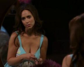 Showing Cleavage on The Ghost Whisperer S3 E3!