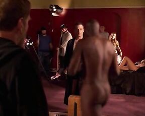 Nude on a porn set on Weeds s03e08!