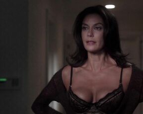 Massive Cleavage on Desperate Housewives HDTV!