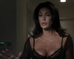 holding her boobs in Lingerie on Desperate Housewives S4e2!