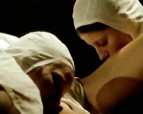 Ana Zanatti and Susan Hemingway Completely Nude in Die Liebesbriefe Einer Portugiesischen Nonne!