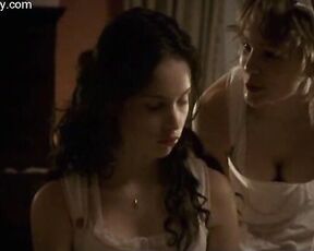 Cleavage on Northanger Abbey!