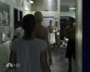 Cleavage on Friday Night Lights S2e7!