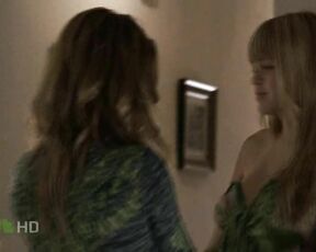 Cleavage and belly on Friday Night Lights S2e6!