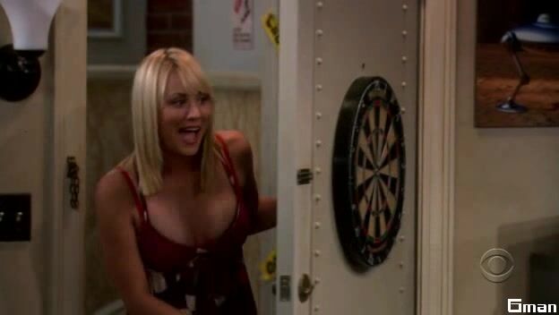 Cleavage on Big Bang Theory s01e08!