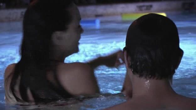 in water in Bikini on Gossip Girl s1ep12!