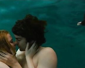 Nude in Across the Universe!