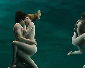 Nude in Across the Universe!