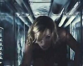 Nude and Looking Good in Resident Evil: Extinction!