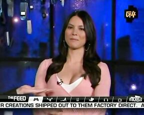 Talks about her Boobs/Nipples on AOTS!