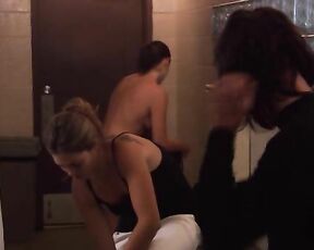 Katherine Moennig, Kate French, Clementine Ford and Unknown kissing and lockerroom nakedness from the L Word S05E10!