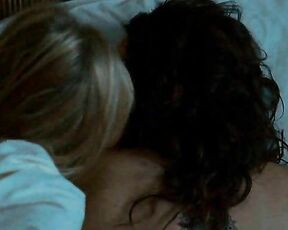 Kristen Bell and Mila Kunis Sex scenes from Forgetting Sarah Marshall!