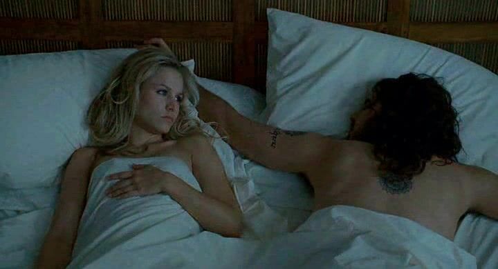 Kristen Bell and Mila Kunis Sex scenes from Forgetting Sarah Marshall!