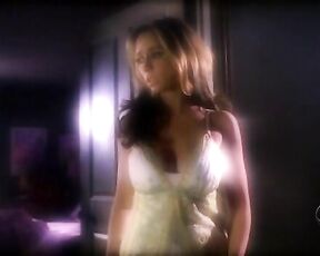 shows Cleavage in Ghost Whisperer!