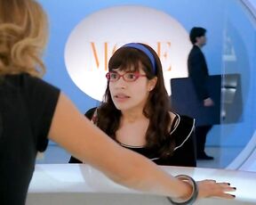 Cleavage on Ugly Betty S2e14!