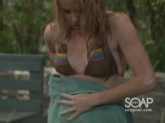 Julie Berman and Kirsten Storms in Bikinis on General Hosptial!