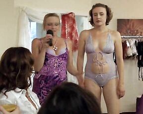 Bare Breasts and in Lingerie in Die Frau am Ende der StraBe!