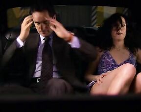 getting spanked on Weeds S04E07!